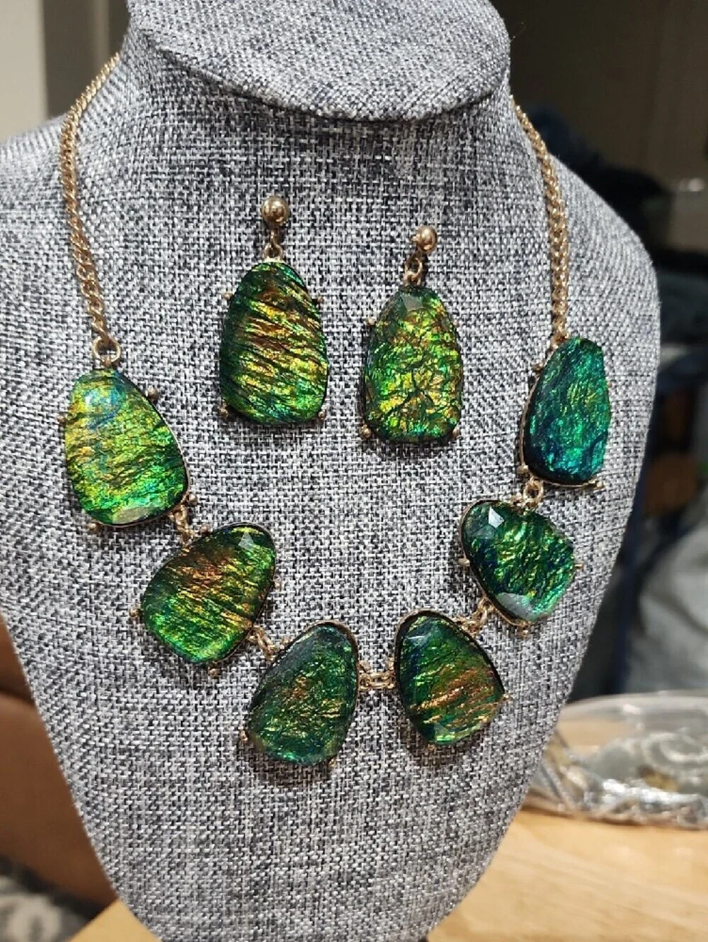 N/A earrings dangle